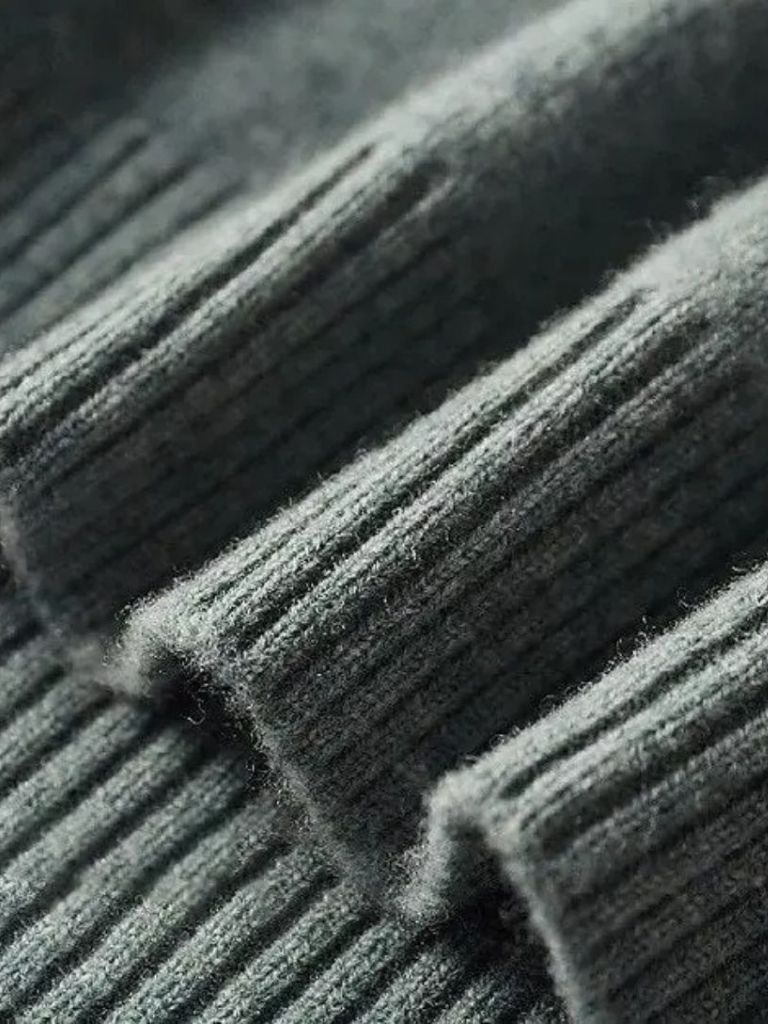 Rollkragenpullover aus 100 % Merinowolle – Fayymont Co – Fayymont
