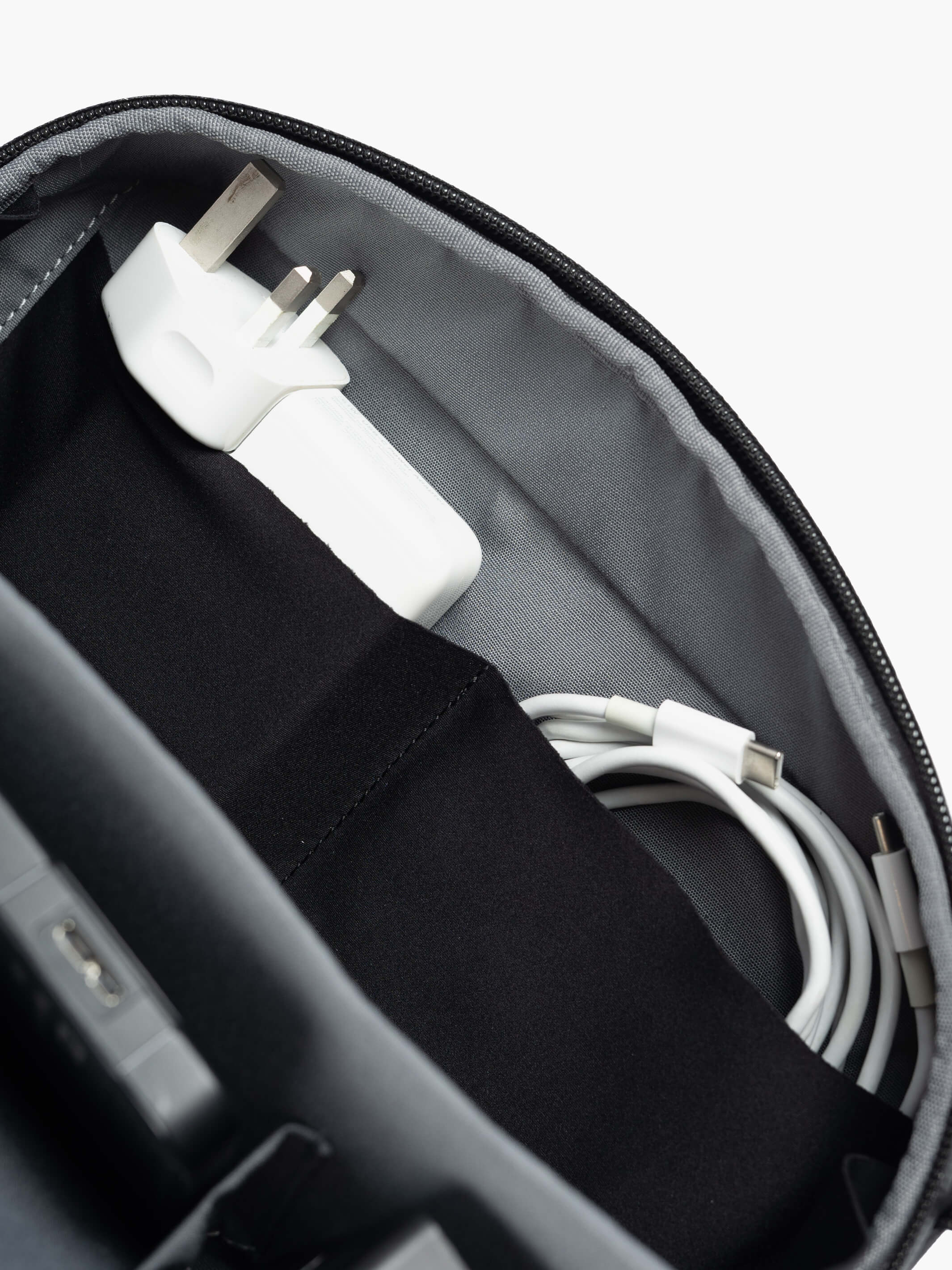 Windsor Leather Organizer